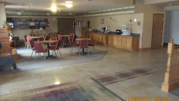 Desayuno continental incluido todos los días