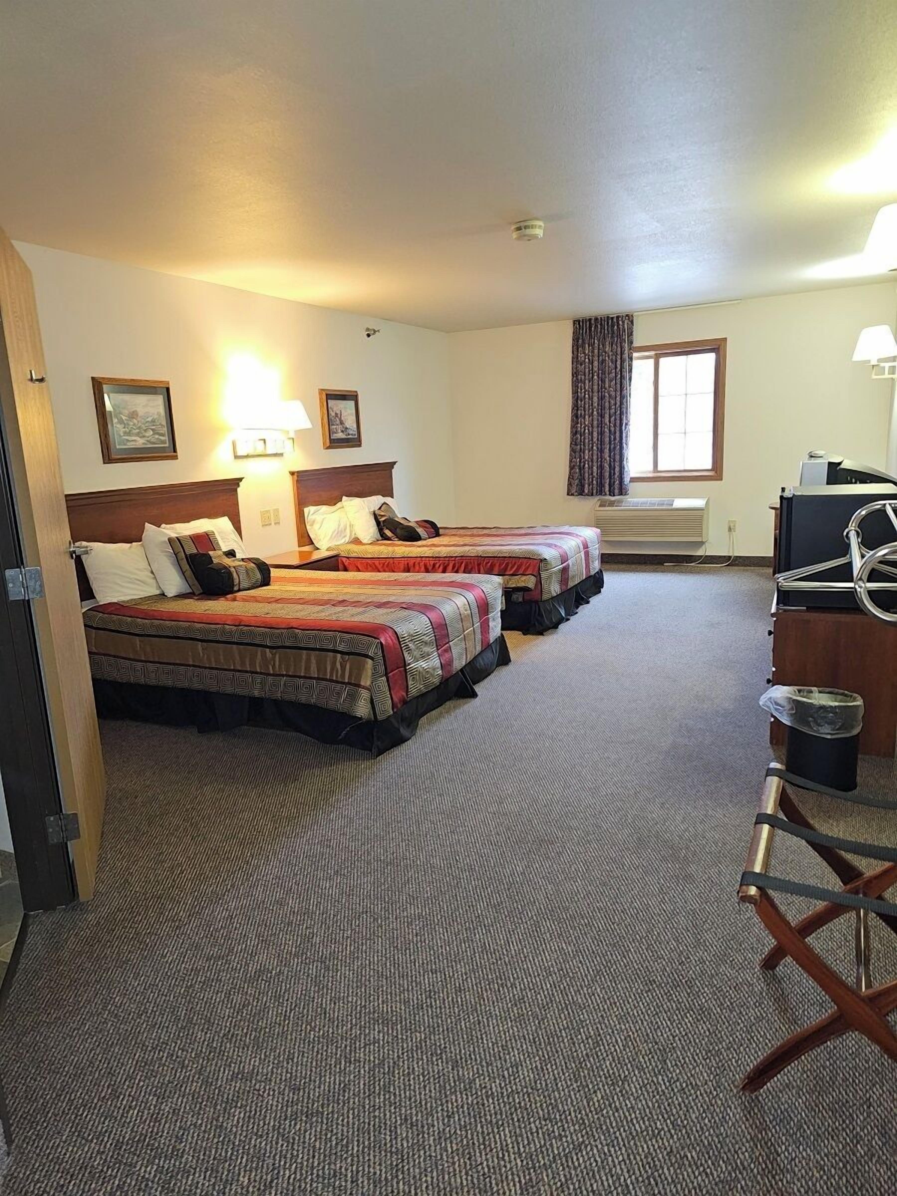 Dobbeltrom – classic | Skrivebord, wi-fi (inkludert) og sengetøy