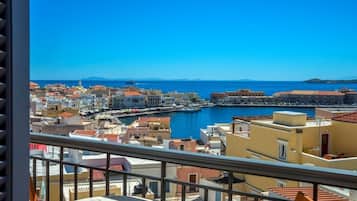 Suite, 2 slaapkamers, uitzicht op zee | Kameruitzicht