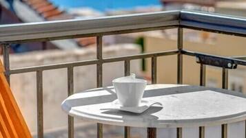 Kamar Double atau Twin Deluks, balkon, pemandangan laut (2nd floor) | Balkon