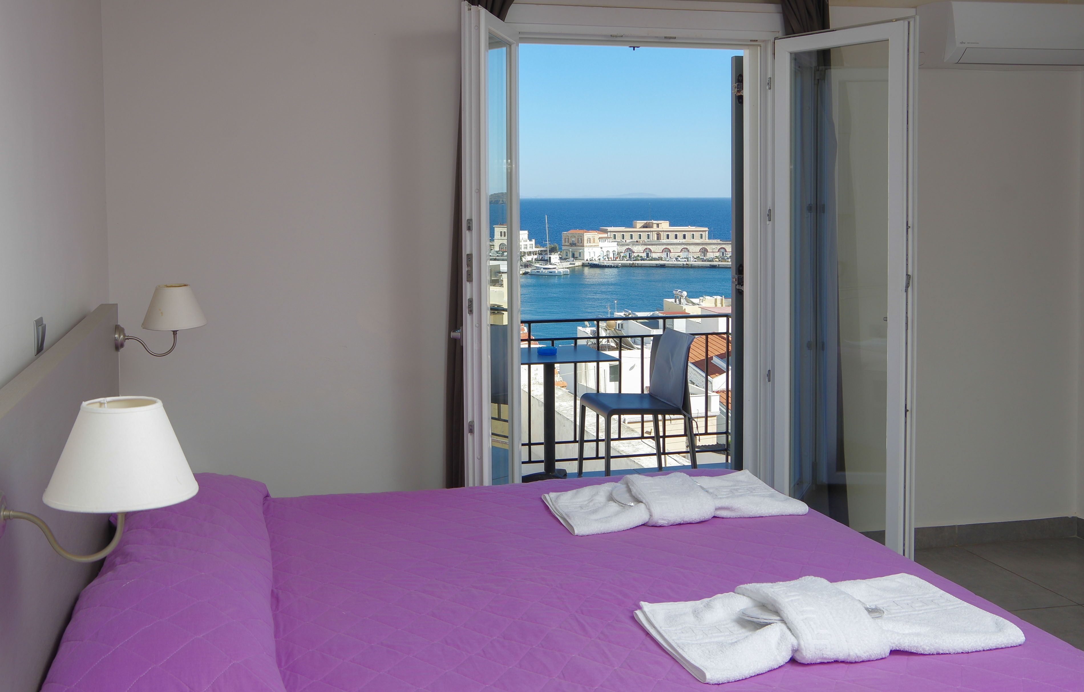 deluxe double or twin room, balcony, sea view (2nd floor) | in-room safe, soundproofing, iron/ironing board, free wifi