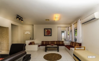 Villa familiar, 3 habitaciones | Tabla de planchar con plancha, cunas gratuitas, camas supletorias