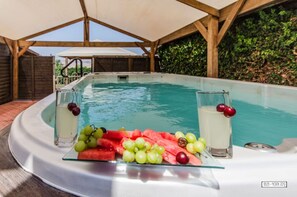 Daily cooked-to-order breakfast (USD 19 per person) - Avigail Guest House (Yavne'el)