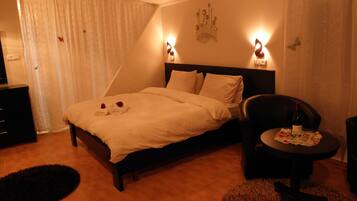 Estudio familiar | Tabla de planchar con plancha, cunas gratuitas y camas extra