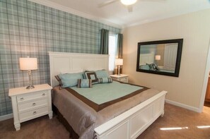 4 habitaciones, decoración personalizada y muebles diferentes 