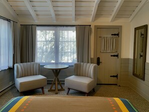 Rollaway beds, bed sheets - Bright Angel Lodge – Inside the Park (Grand Canyon)