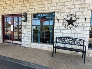 Exterior - Windcrest Inn and Suites (Fredericksburg)
