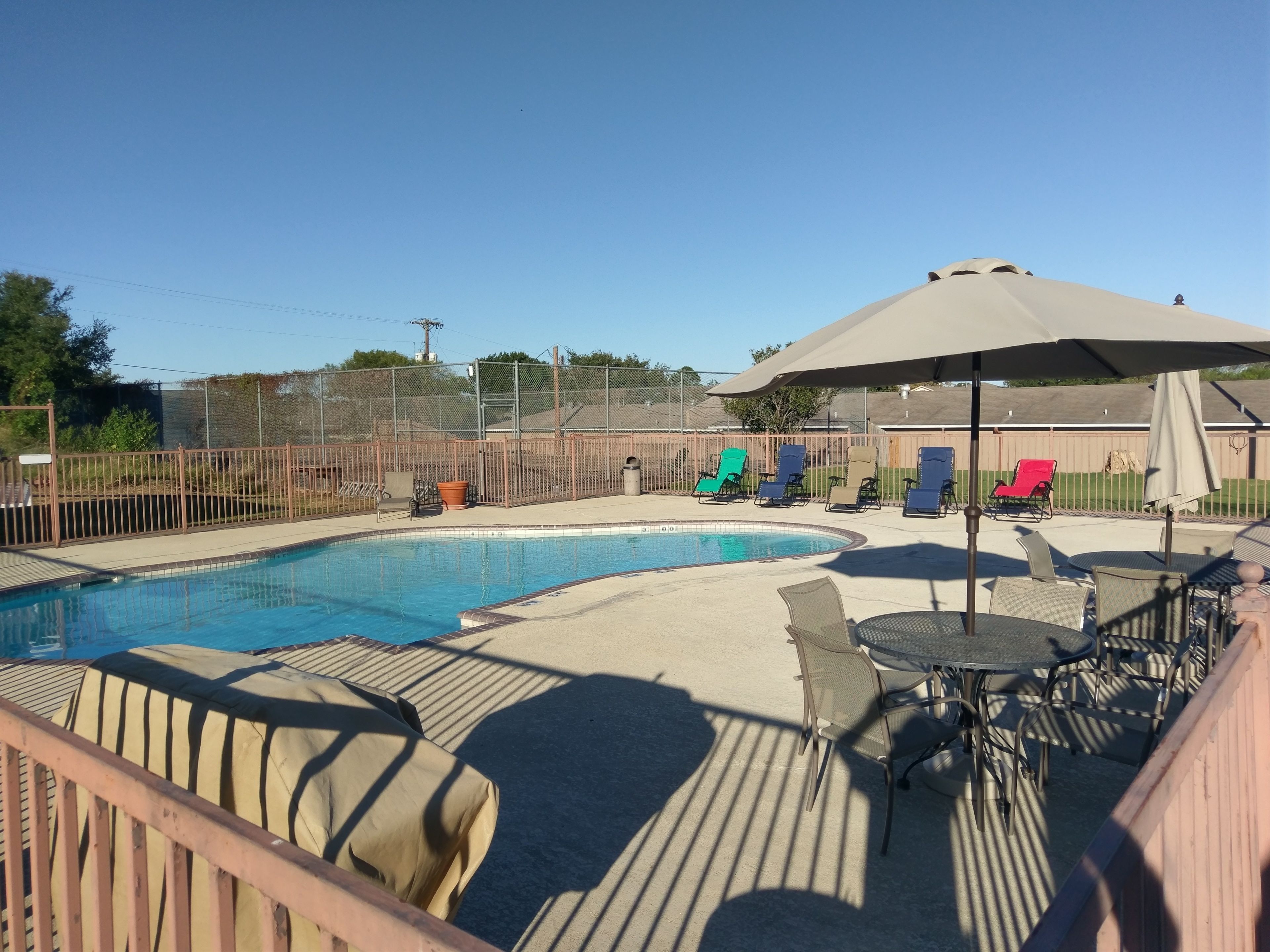 Kolam renang outdoor