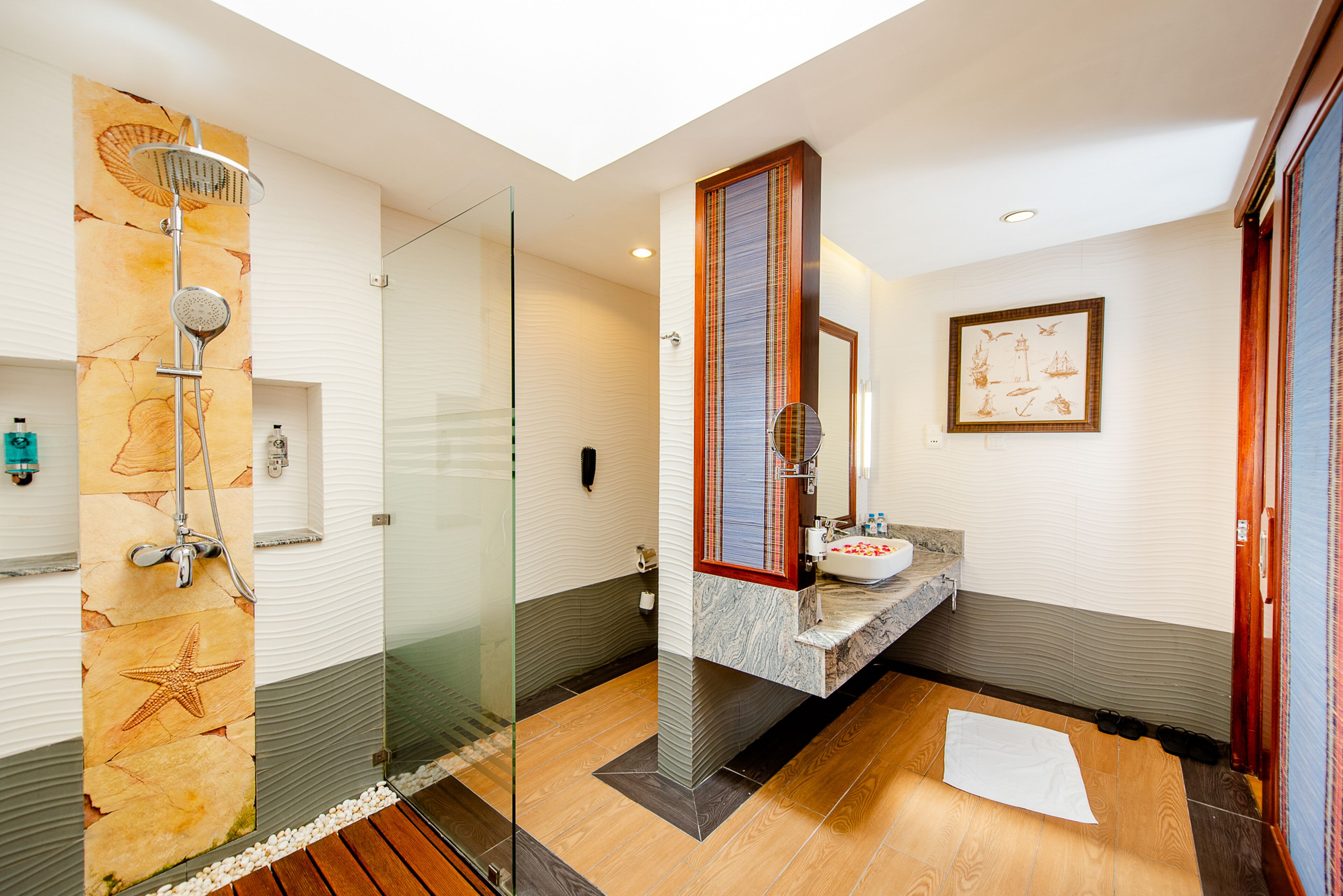 villa suite | bathroom | shower, rainfall showerhead, free toiletries, hair dryer