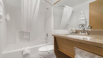 Standard Room, 2 Queen Beds | Bathroom