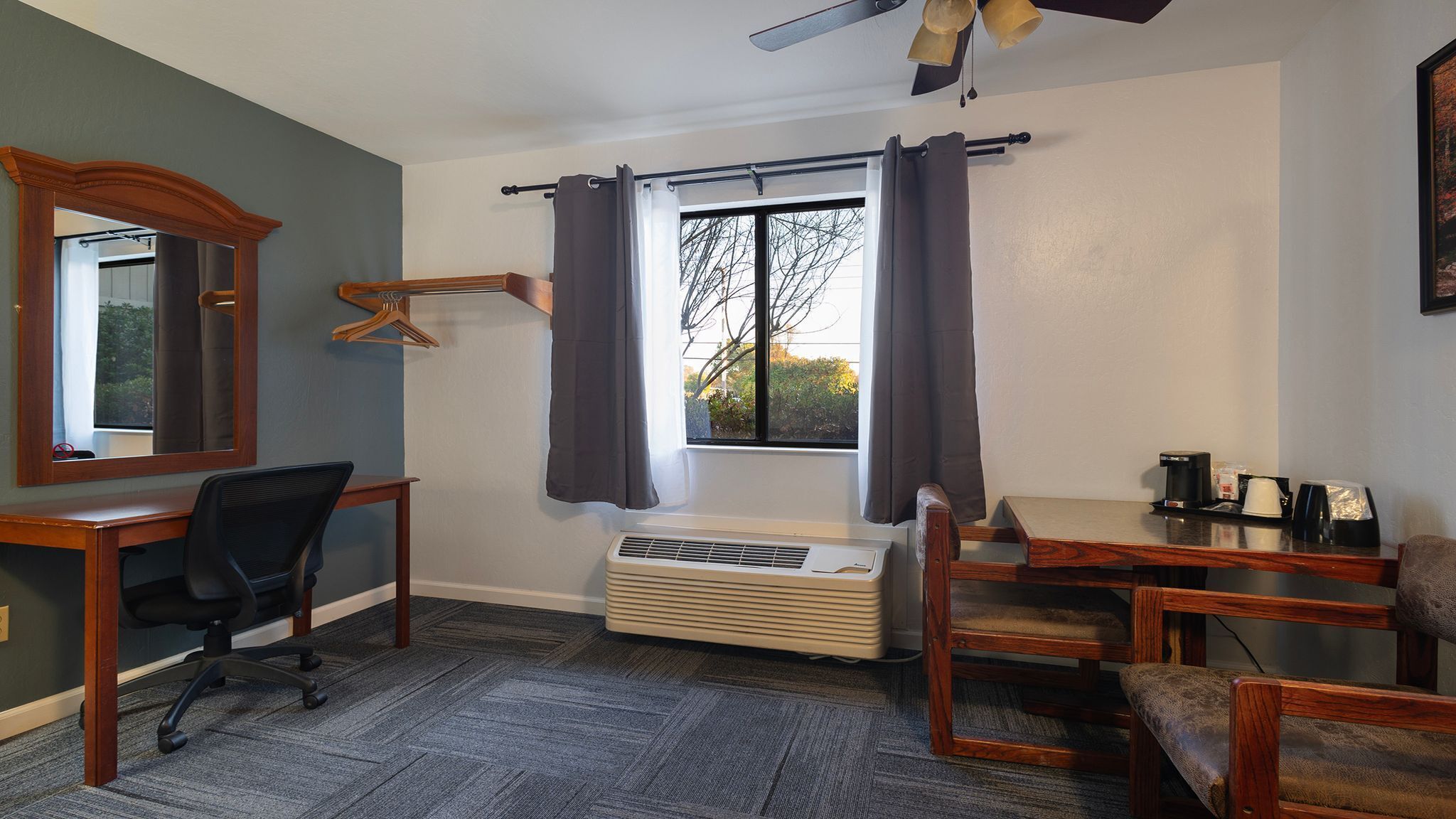 standard room, 1 king bed | living area | 37-inch tv with cable channels