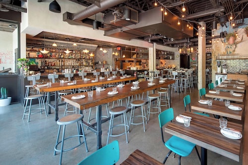 Fairfield Inn & Suites by Marriott Calgary Downtown