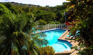 Outdoor pool - Sugarapple Inn (Bequia Island)