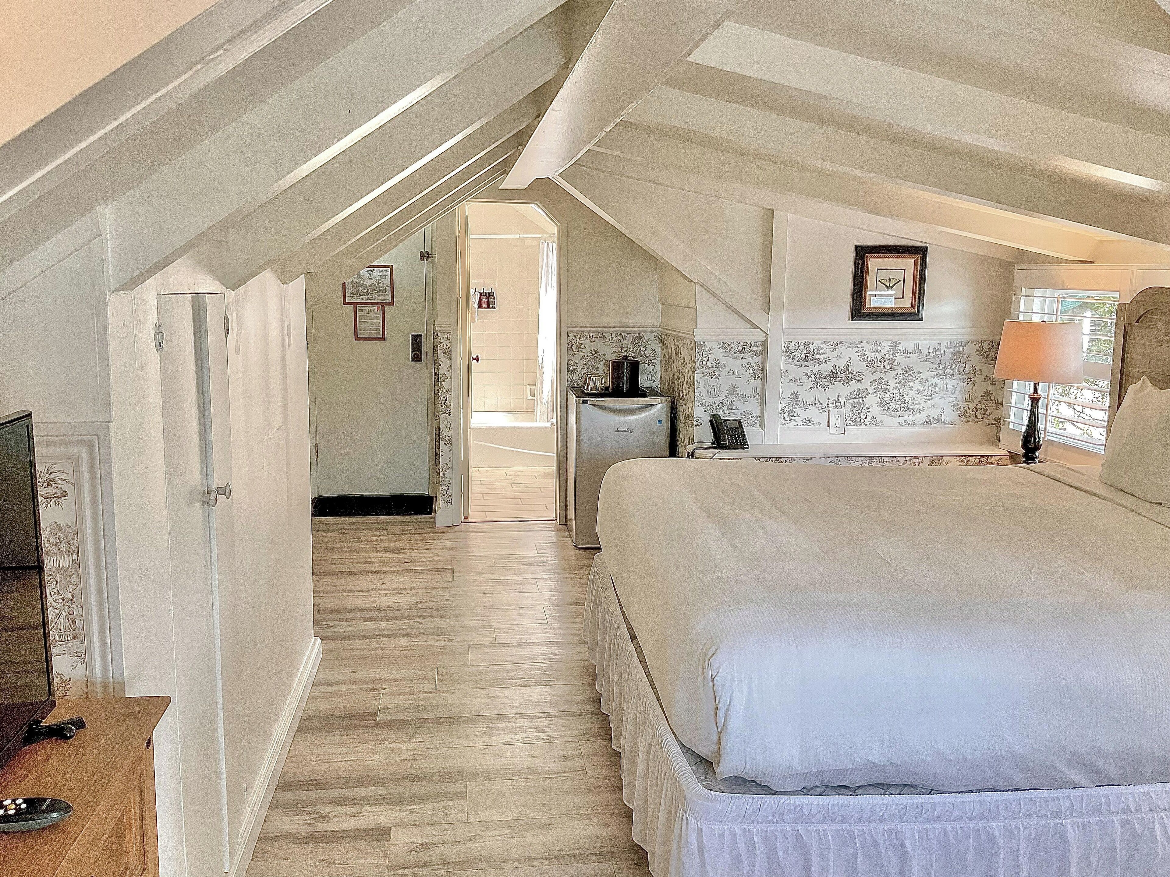 Carmel HideAway Ocean View | エジプト綿のシーツ、高級寝具、アイロン / アイロン台、WiFi (無料)
