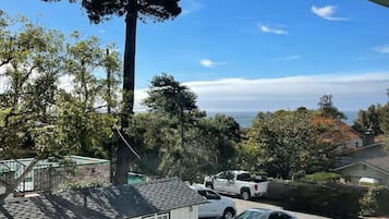 Carmel HideAway Ocean View | Vista para praia/oceano