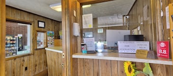 Knob Hill Motor Lodge – Hillsville