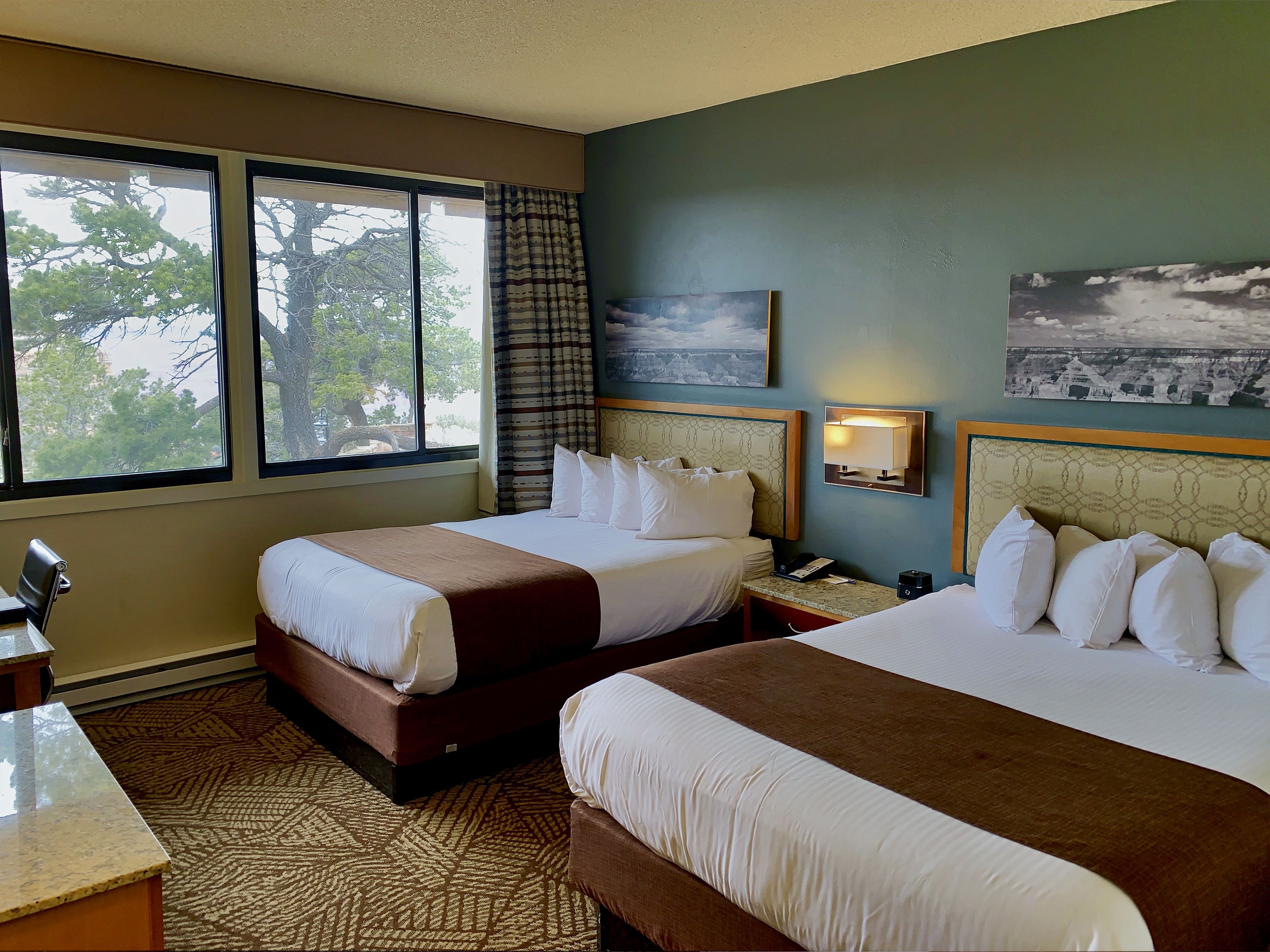 Kachina Lodge - Inside the Park