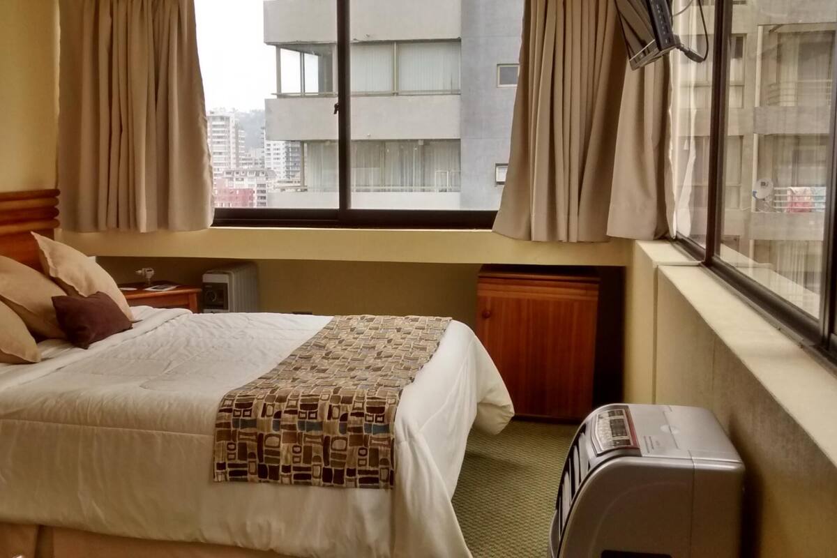 Hochwertige Bettwaren, Minibar, Zimmersafe, Schreibtisch
