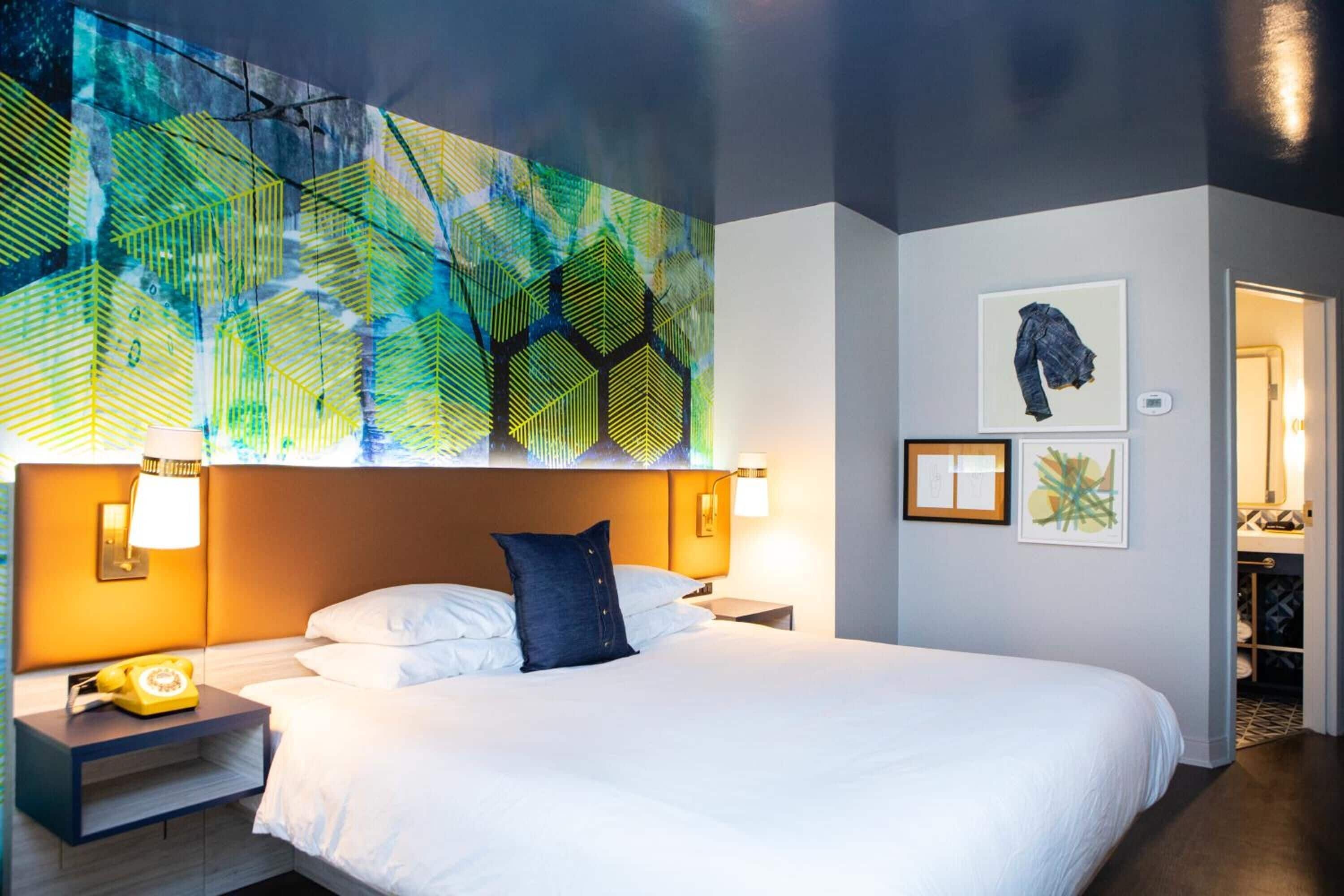 1 bedroom, premium bedding, tempur-pedic beds, in-room safe