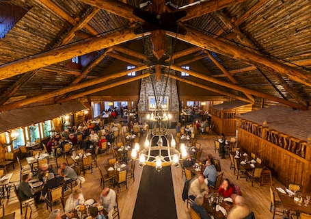 2 restaurants, breakfast served. Old Faithful Inn - Inside the Park