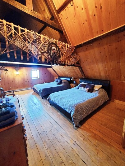 Auberge Le P'tit Bonheur - Hostel