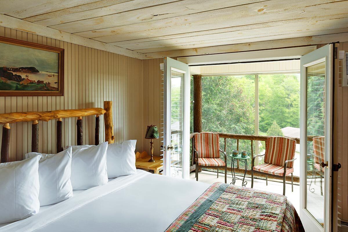 1 bedroom, premium bedding, individually decorated