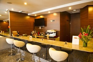 酒吧（店内）