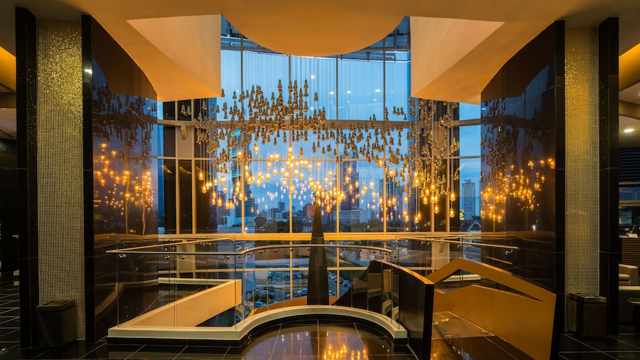 Las Americas Golden Tower Panama