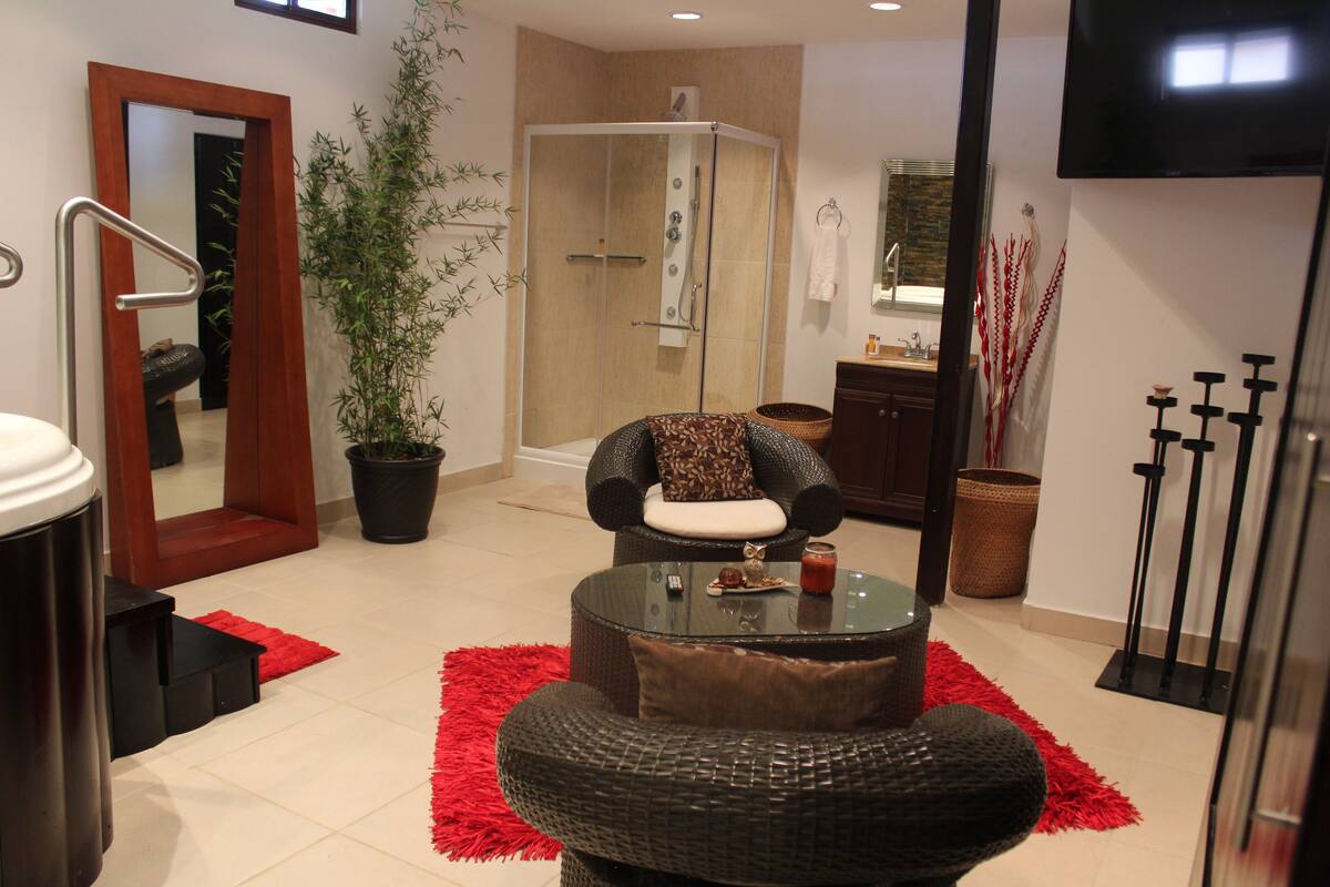 sauna, hot tub, turkish bath/hammam, body treatments, swedish massages