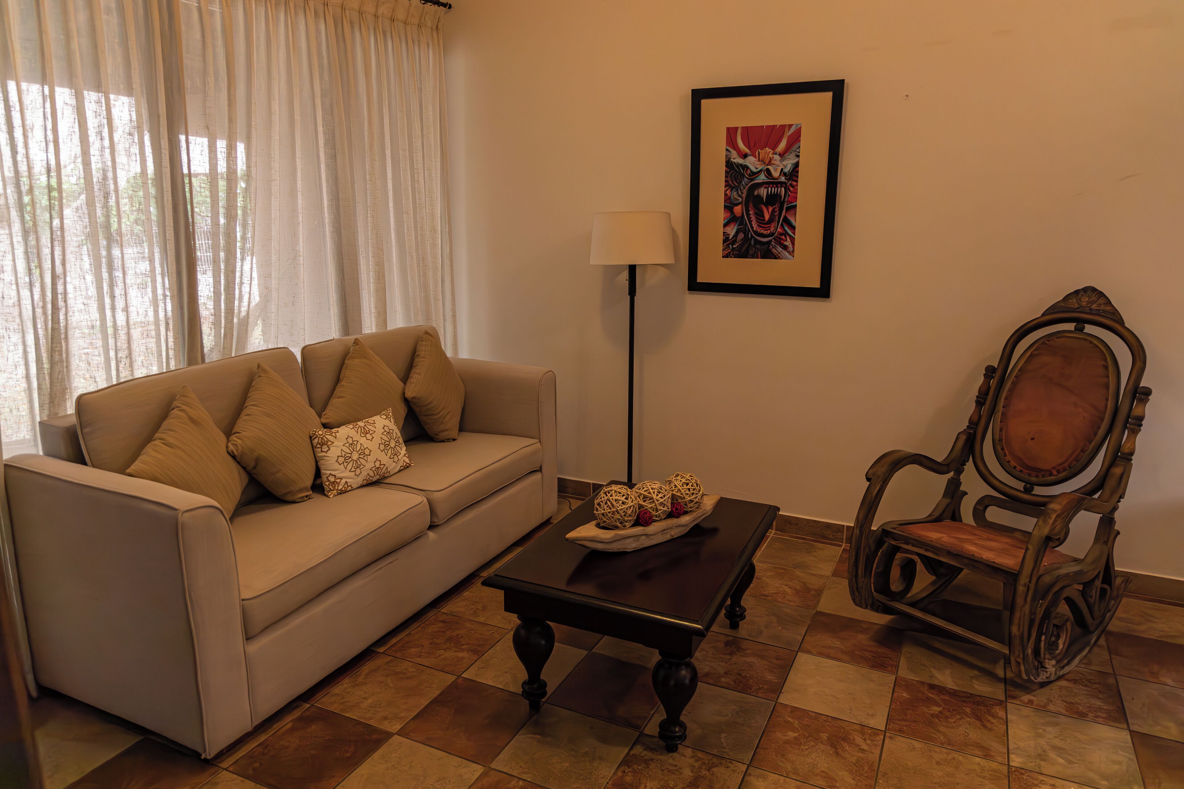 deluxe suite | premium bedding, in-room safe, desk, laptop workspace