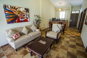 Fridge, coffee/tea maker - Hotel Cubitá Boutique Resort & Spa (La Arena)