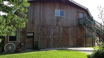 Apartment, 3 Bedrooms (Barn Apartment) | Exterior