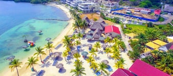 Las Palmas Beach Hotel