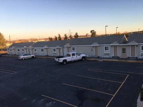 Umatilla Inn and Suites