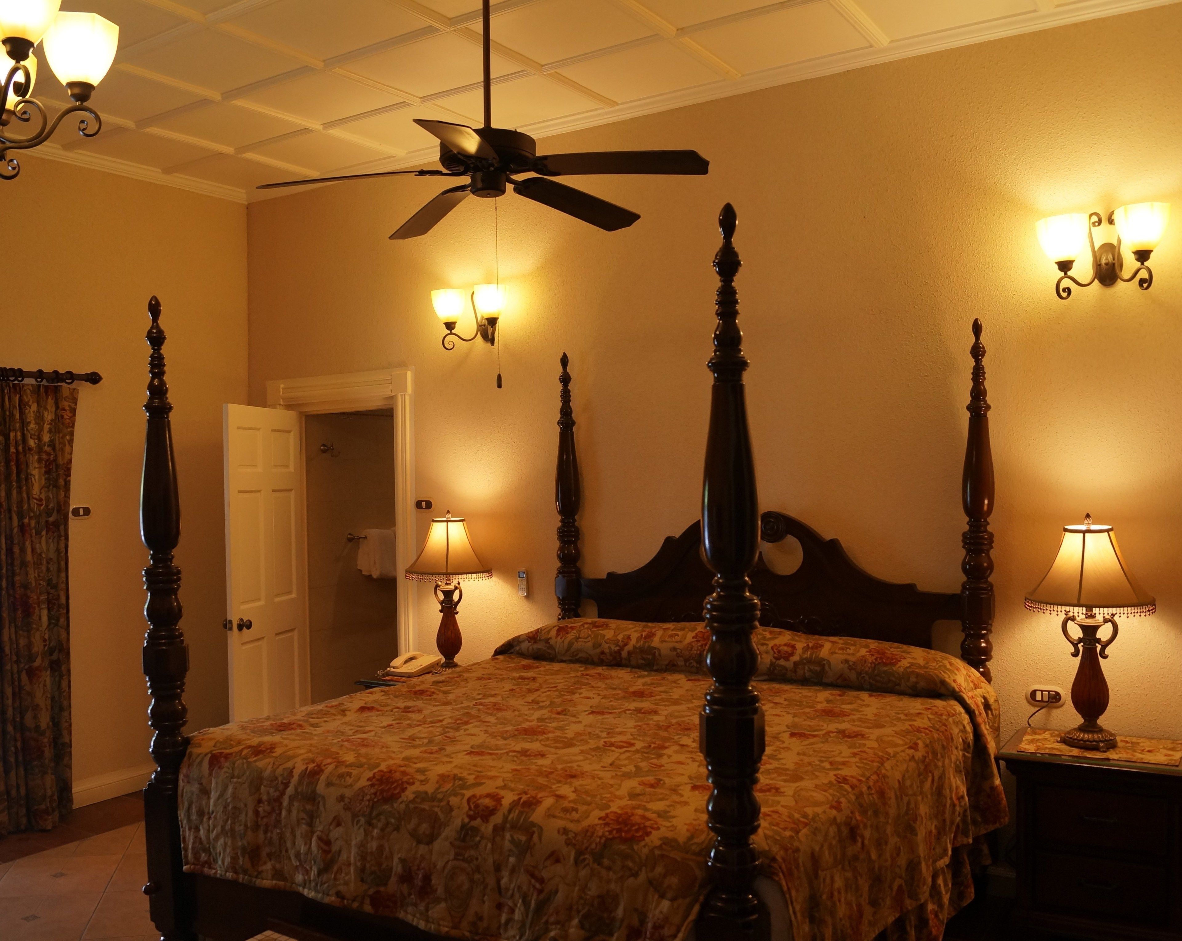 suite | 1 bedroom, in-room safe, desk, iron/ironing board