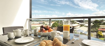 Oaks Mackay Carlyle Suites