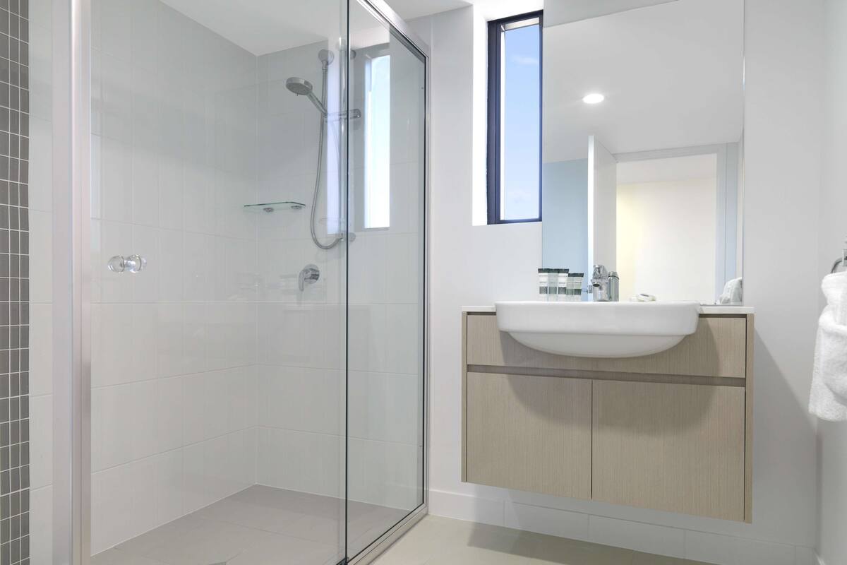 2 bedrooms, desk, laptop workspace, iron/ironing board