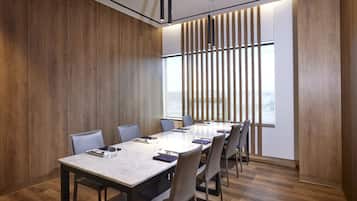 Breakfast, lunch, dinner served; garden views