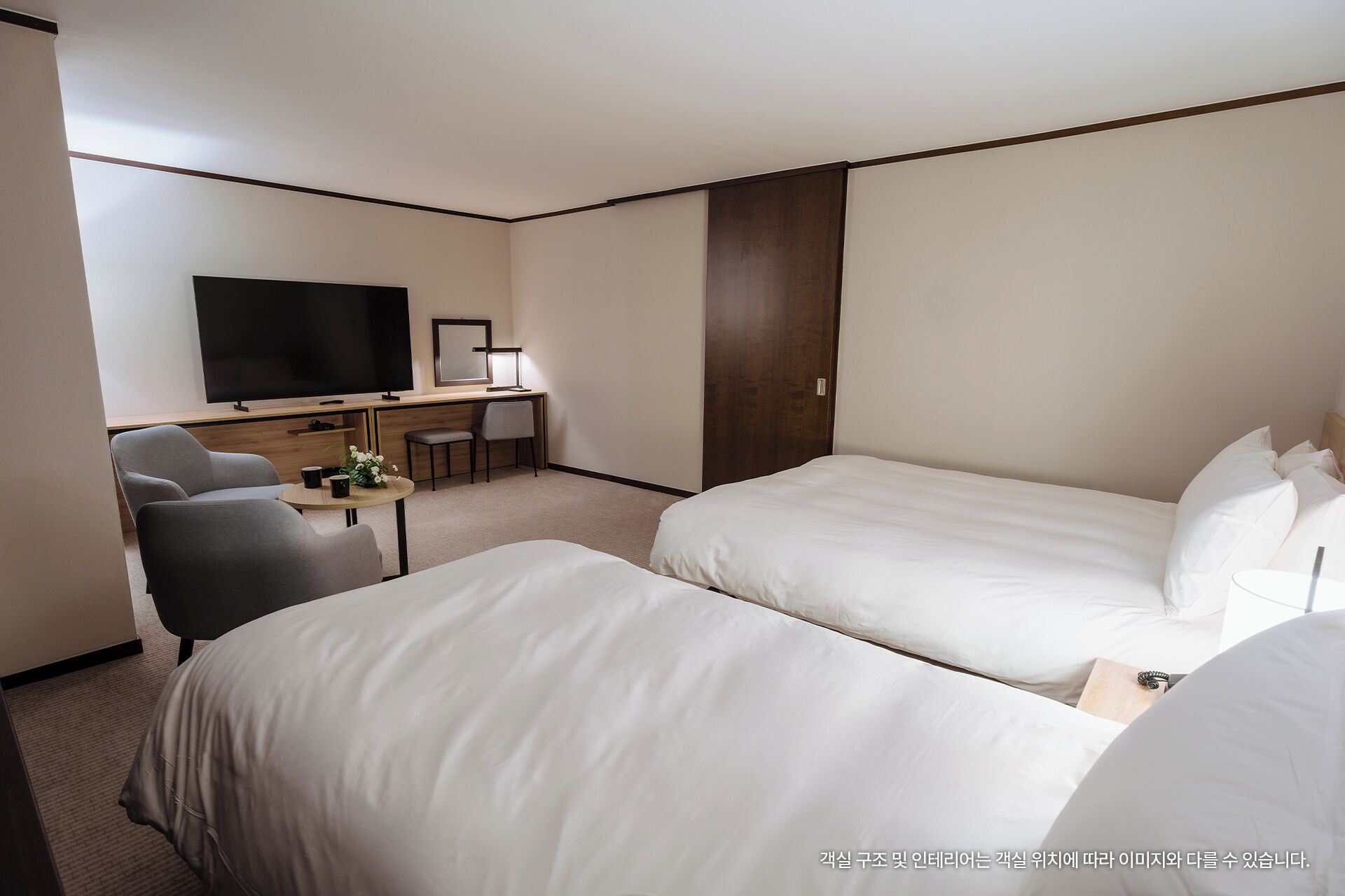 Suite (Twin, Max - 3 Guests) | In-room safe, desk, laptop workspace, blackout drapes