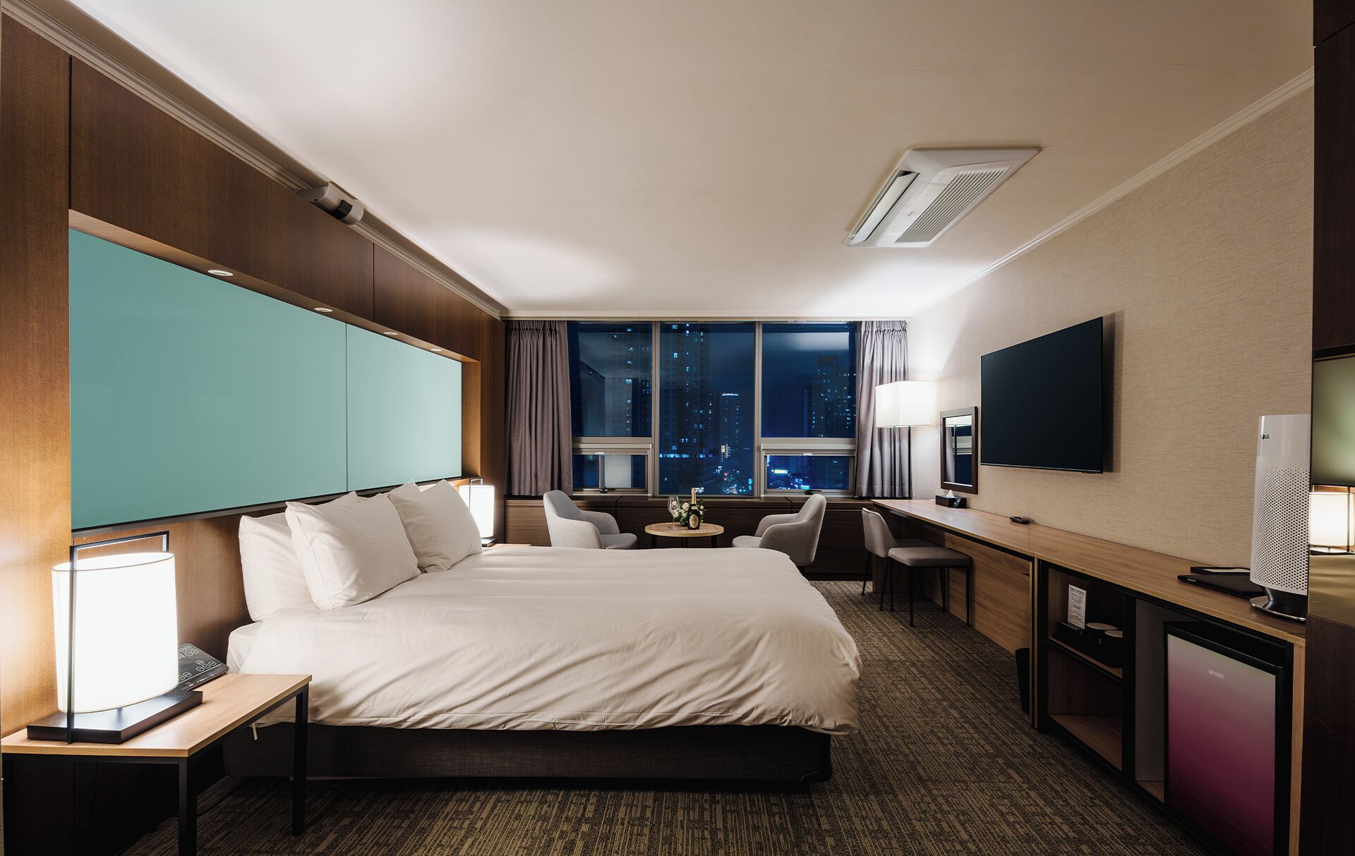 Deluxe Double Room (Max - 2 Guests) | In-room safe, desk, laptop workspace, blackout drapes