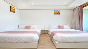 Family Twin Room, Ocean View | Free WiFi - Marine Port Resort (Seogwipo)