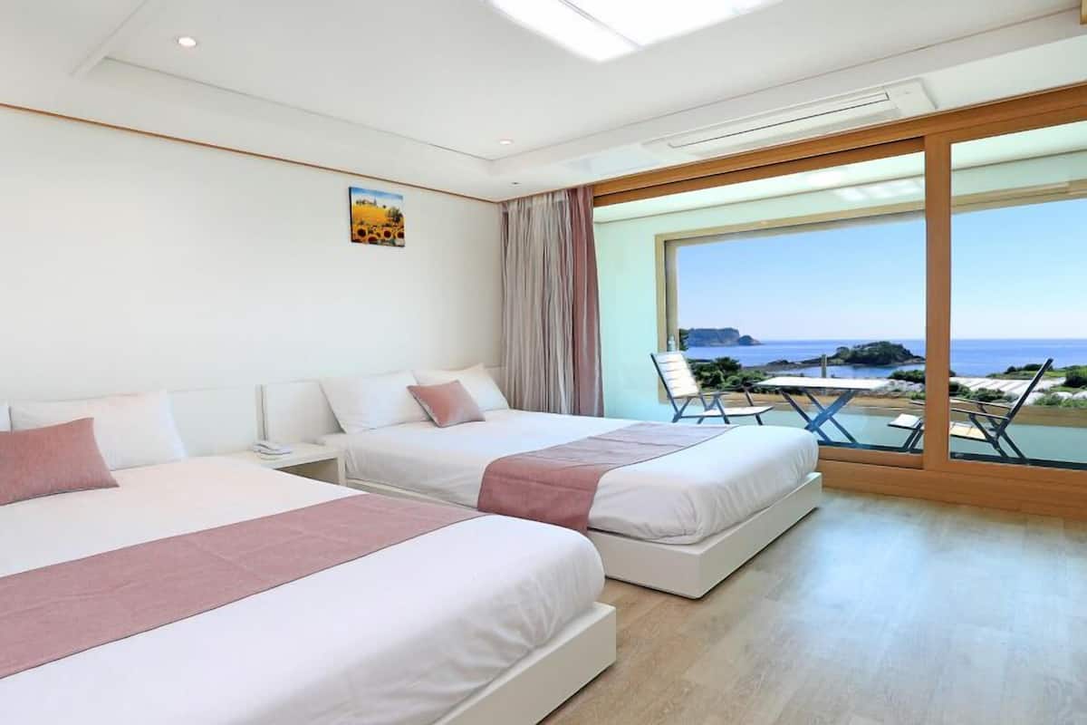 Family Twin Room, Ocean View