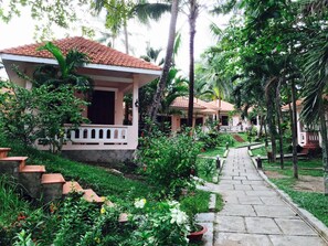 Bungalow, Garden View | Minibar, in-room safe, desk, free WiFi - Hiep Thanh Resort (Phu Quoc)