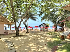 Bungalow, Beachfront | Living area | Flat-screen TV - Hiep Thanh Resort (Phu Quoc)