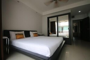 Premium bedding, minibar, in-room safe, rollaway beds - Orange Hotel (Patong)