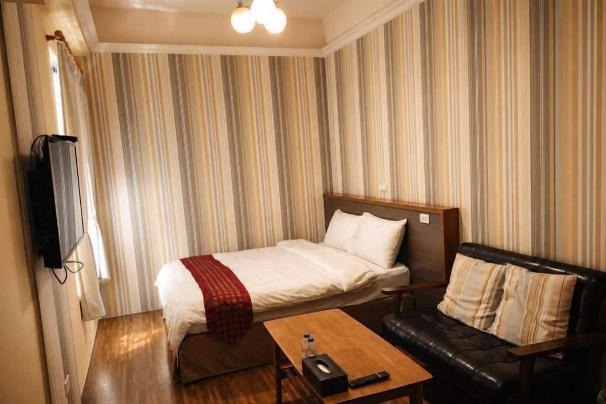 Premium bedding, soundproofing, free WiFi