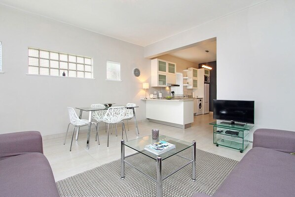 Apartment, 1 Bedroom | Living room | TV - 11 Portswood Mews (Cape Town)