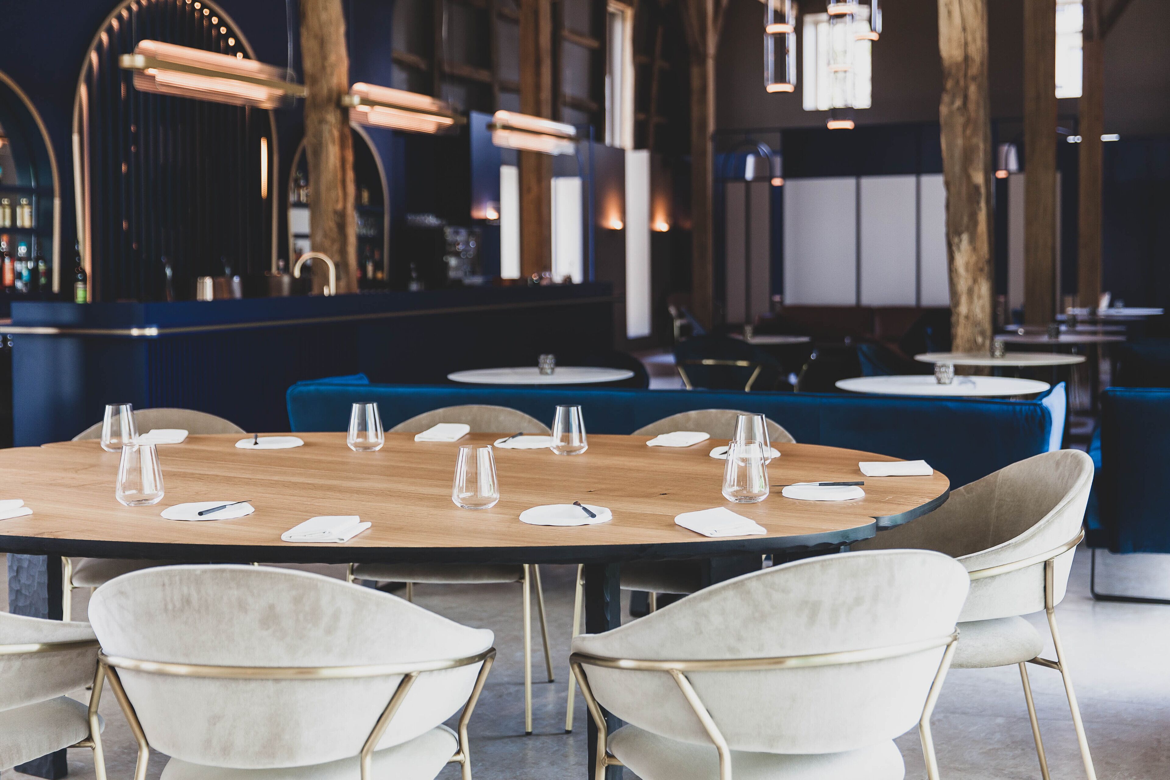 Lunch and dinner served, local and international cuisine