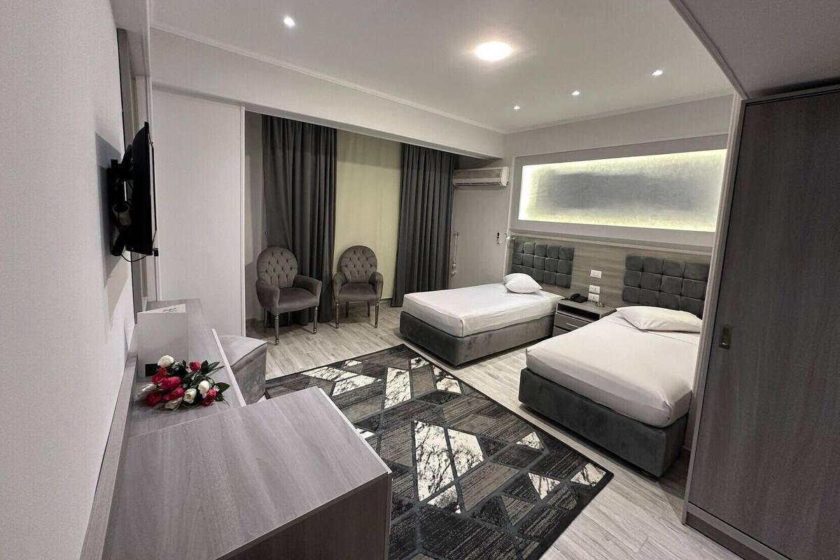 Premium bedding, minibar, in-room safe, soundproofing