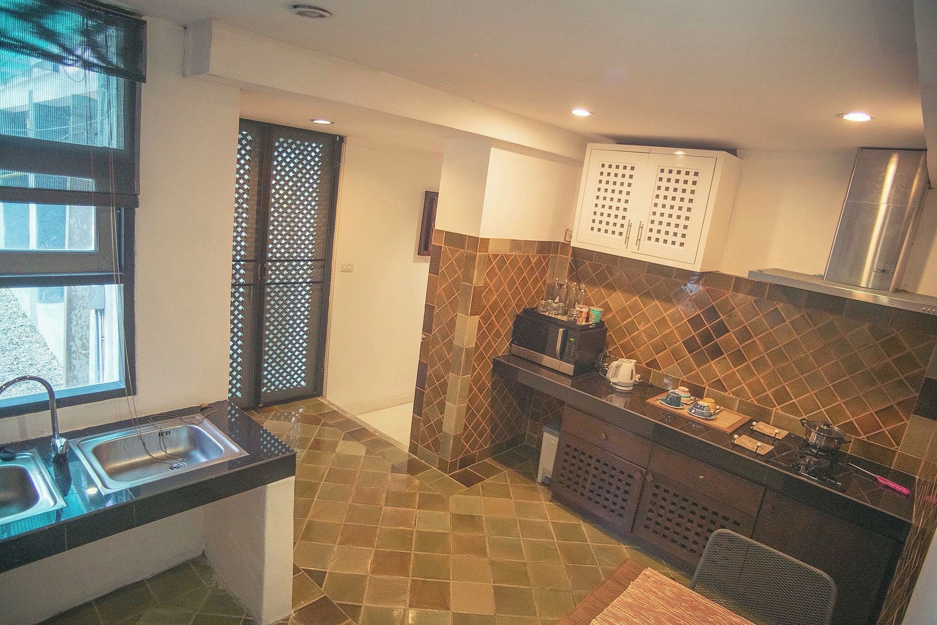 family room | private kitchen | fridge, coffee/tea maker, electric kettle